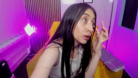 miilu  online show from December 21, 5:14 am