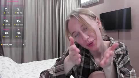 Mika online show from December 2, 11:47 pm