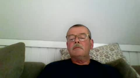 mikael42 online show from May 29, 9:51 am