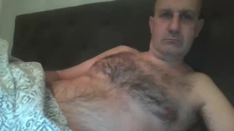 mikael_r52 online show from March 3, 4:52 am