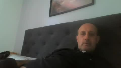 mikael_r52 online show from May 27, 12:13 pm