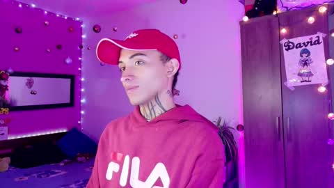 mikaelarangel online show from December 23, 4:07 am