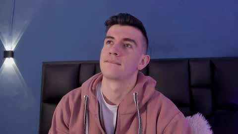 mikael online show from October 1, 4:11 am