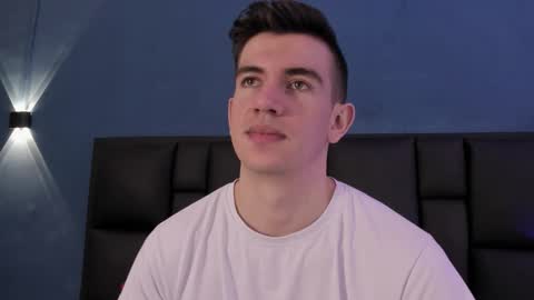 mikael online show from November 12, 4:59 am