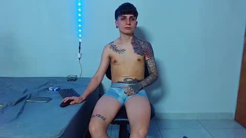 Mike IMDEPENDIENT MODEL online show from September 15, 3:30 am