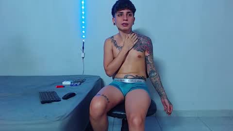 Mike IMDEPENDIENT MODEL online show from October 20, 1:54 am