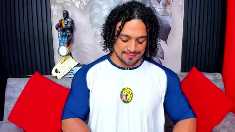   online show from January 6, 12:31 pm