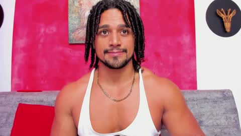 Snapshot of mike_estevess chatting on January 12, 9:08 pm   online show from January 12, 9:08 pm