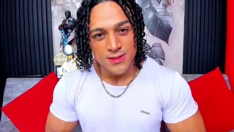 Snapshot of mike_estevess chatting on September 30, 7:19 am   online show from September 30, 7:19 am