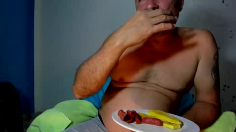 mike_williams53 online show from March 12, 2:41 am