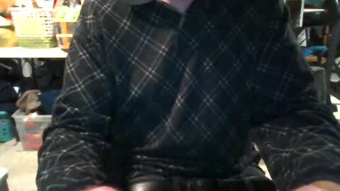 Snapshot of mikeb3200 chatting on December 2, 4:46 am mikeb3200 online show from December 2, 4:46 am
