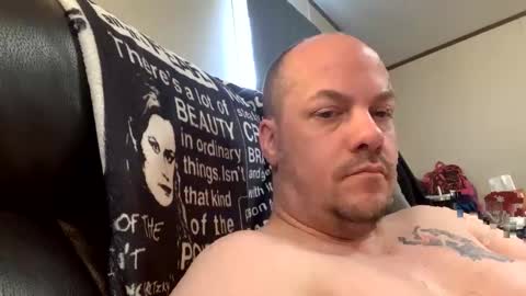 mikeylikesit2222 online show from December 20, 3:19 pm