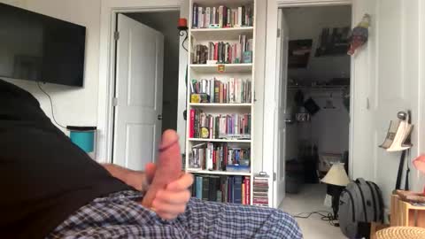 Mikkah online show from February 20, 8:11 pm