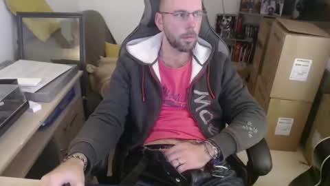 mikmik91 online show from December 18, 4:13 pm