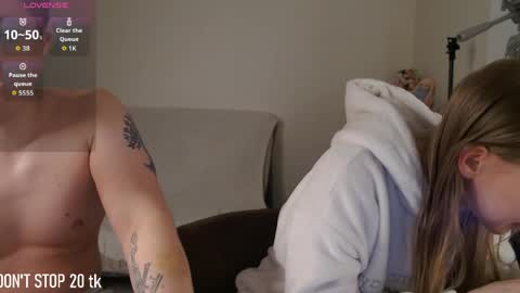mila_bananaa online show from May 11, 5:25 am