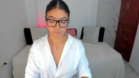 martina online show from May 18, 3:27 am