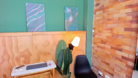 Mila and samy online show from December 16, 12:11 pm