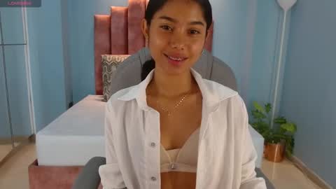 milaa_star online show from March 13, 4:38 am