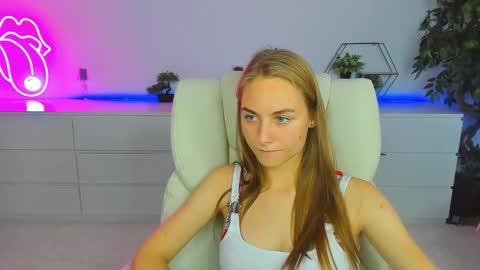 Snapshot of milaaddam chatting on September 30, 12:15 pm Milla online show from September 30, 12:15 pm