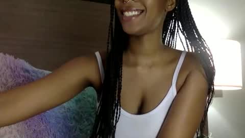 Snapshot of miladreama chatting on January 21, 8:54 pm Miladreama online show from January 21, 8:54 pm