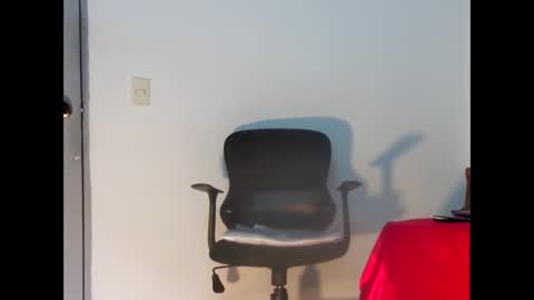 mila online show from December 16, 6:36 pm