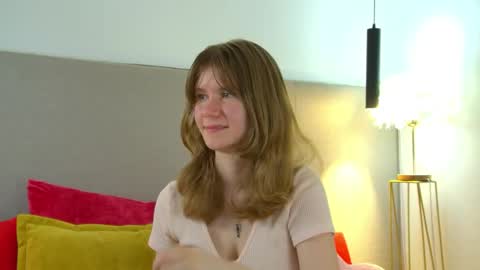 Mila online show from March 22, 8:29 am