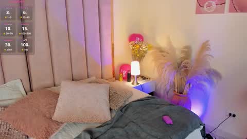 Milan  online show from October 20, 11:59 am