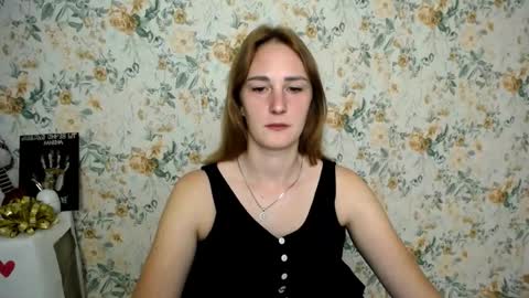 Snapshot of milana_cutie_ chatting on September 25, 6:20 am Milana online show from September 25, 6:20 am