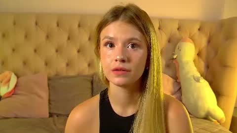 MilanaBalmain online show from August 3, 4:14 am