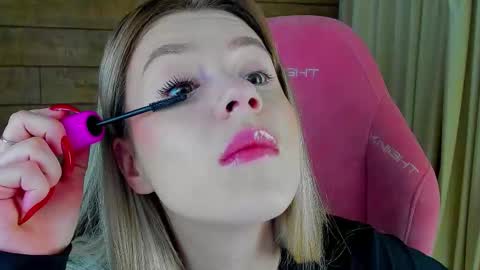 MilanaBalmain online show from March 21, 4:07 am