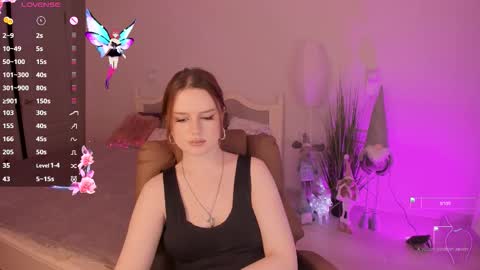 milanamoons online show from December 5, 10:36 am