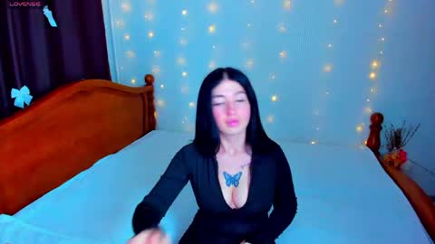 milana online show from April 12, 6:45 pm