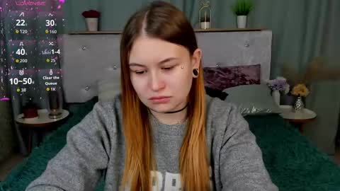 milanaxhoney online show from February 26, 1:20 am