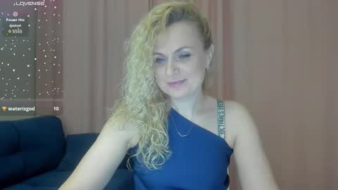 milanna_x online show from December 4, 9:58 pm