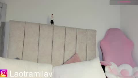 IG  online show from April 18, 12:12 am