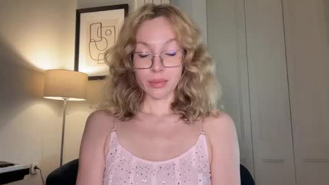 Mila online show from February 21, 3:59 pm