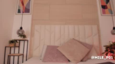 M I L E  online show from November 17, 12:08 pm