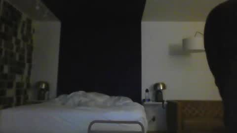 Milehi1958 online show from December 2, 1:09 pm