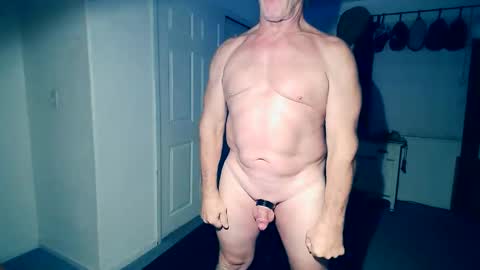 Milehi1958 online show from November 2, 11:21 am