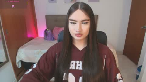 Miley online show from March 28, 2:40 pm