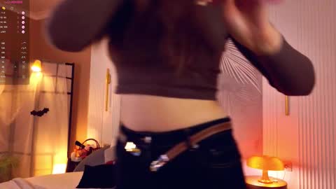 Miley online show from October 30, 6:36 am