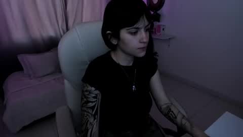 Snapshot of mileyberry chatting on September 21, 12:42 pm  IEY EY  online show from September 21, 12:42 pm