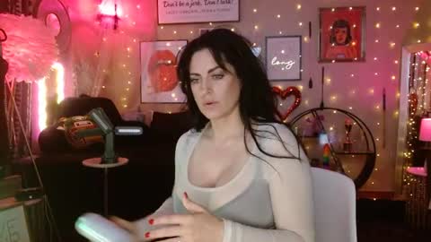 Milf Lacey online show from July 3, 9:41 pm