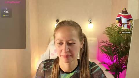 milfcruze online show from October 4, 4:54 am