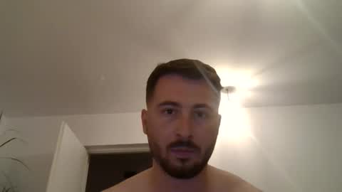 milfflover32 online show from September 21, 8:02 pm