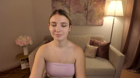 Snapshot of milinafox chatting on October 15, 4:38 am milinafox online show from October 15, 4:38 am