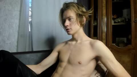 Isaac online show from November 22, 6:45 am