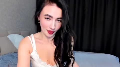 Snapshot of milla__moore chatting on September 29, 5:23 pm milla moore online show from September 29, 5:23 pm