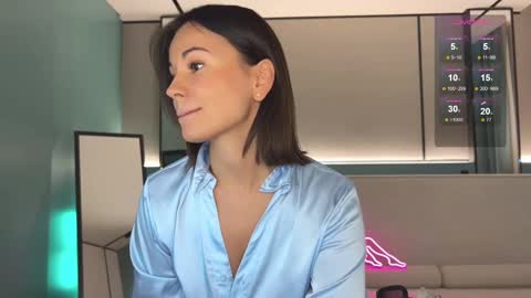 Mila online show from February 11, 9:56 pm