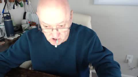 millenium0129 online show from December 18, 6:58 pm